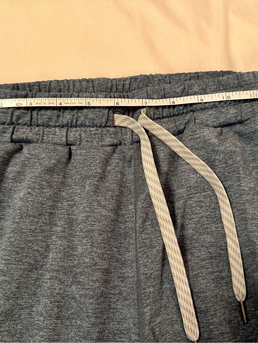 Vuori Performance Drawstring Joggers. Size Small. Light Blue/Grey - Picture 4 of 7